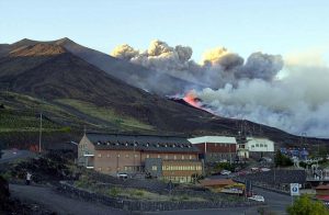 hiking mt etna