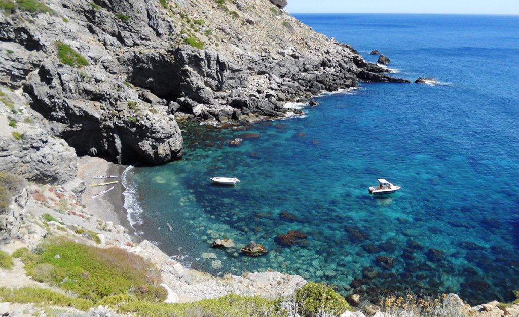 Boating holidays, Cala Nera Marettimo